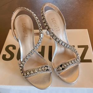 SCHUTZ court metallic leather sandals with crystals sz6